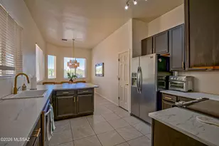 3065 W Desert Glory Dr, Tucson, AZ 85745 - Photo 10