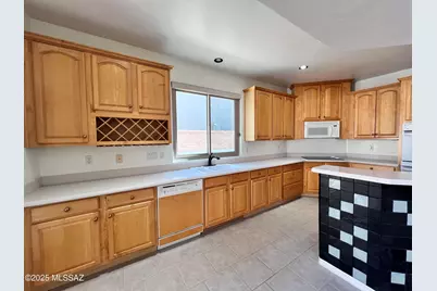 7449 E Ridge Point Road, Tucson, AZ 85750 - Photo 10