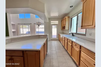 7449 E Ridge Point Road, Tucson, AZ 85750 - Photo 8