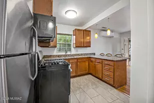 1121 E 9th St, Tucson, AZ 85719 - Photo 10