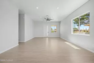 7002 E Calle Osito, Tucson, AZ 85710 - Photo 6