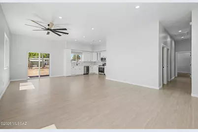 7002 E Calle Osito, Tucson, AZ 85710 - Photo 10