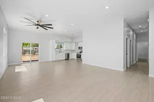 7002 E Calle Osito, Tucson, AZ 85710 - Photo 10