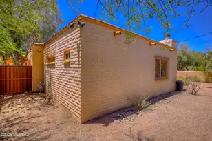 1037 E Blacklidge Dr, Tucson, AZ 85719 - Photo 24