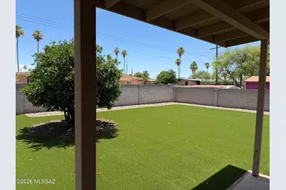 8812 E Shiloh Place, Tucson, AZ 85710 - Photo 36