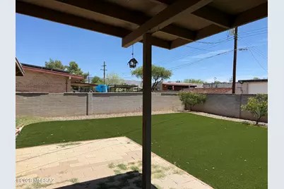 8812 E Shiloh Place, Tucson, AZ 85710 - Photo 34