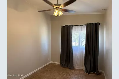 8812 E Shiloh Place, Tucson, AZ 85710 - Photo 18