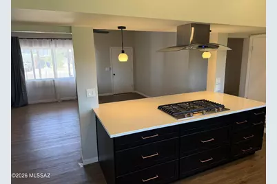 8812 E Shiloh Place, Tucson, AZ 85710 - Photo 8