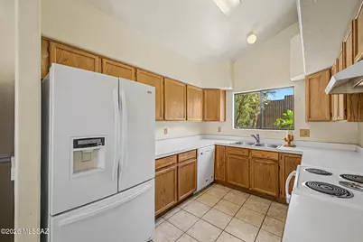 4550 W Meggan Place, Tucson, AZ 85741 - Photo 6