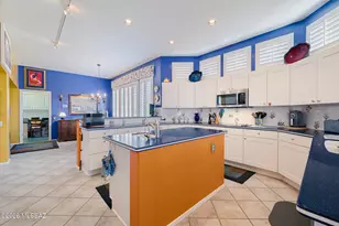 4877 S Meadow Ridge Dr, Green Valley, AZ 85622 - Photo 14