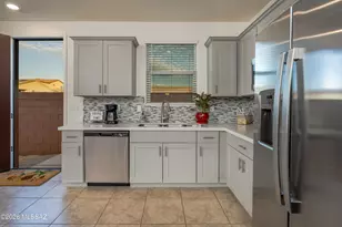 3354 W Sunlit Peak Dr, Tucson, AZ 85742 - Photo 30