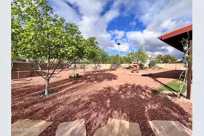 8679 N Ahwatukee Way, Tucson, AZ 85743 - Photo 14