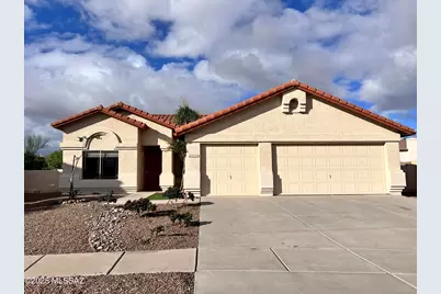 8679 N Ahwatukee Way, Tucson, AZ 85743 - Photo 1