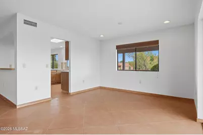 1013 W Desert Hills Drive, Green Valley, AZ 85622 - Photo 16