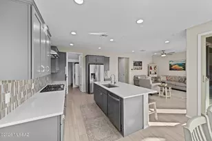 9821 E Miller Peak Trl, Tucson, AZ 85747 - Photo 10