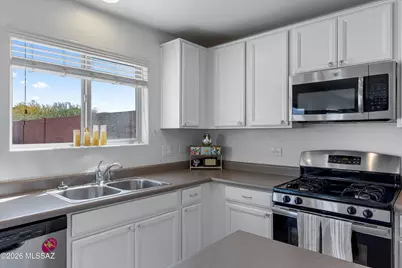 845 W Placita Caney, Green Valley, AZ 85614 - Photo 10