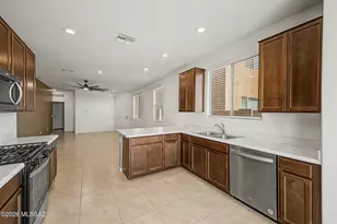 10542 S Dominguez Dr, Vail, AZ 85641 - Photo 12