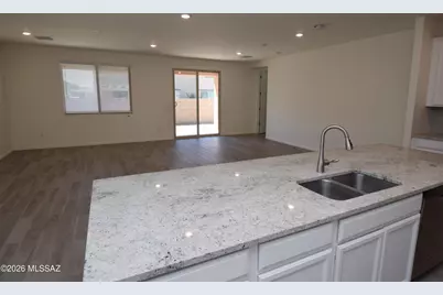 12115 N Candywine Drive, Marana, AZ 85653 - Photo 10