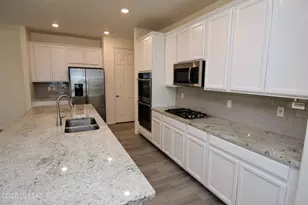 12115 N Candywine Dr, Marana, AZ 85653 - Photo 8