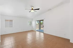 8435 E Bowline Rd, Tucson, AZ 85710 - Photo 12