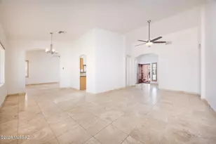 7635 W Summer Sky Dr, Tucson, AZ 85743 - Photo 4