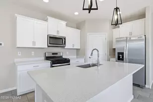 11926 W Charismatic Dr, Marana, AZ 85653 - Photo 12