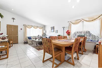 10238 E Watson Drive, Tucson, AZ 85730 - Photo 2