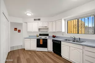 9859 E 1st St, Tucson, AZ 85748 - Photo 14