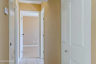 6335 N Barcelona Ln, Tucson, AZ 85704 - Photo 12