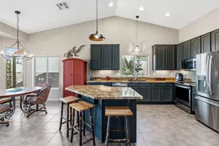 2283 E Desert Squirrel Ct, Green Valley, AZ 85614 - Photo 12