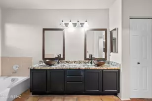 12831 N Meadview Way, Oro Valley, AZ 85755 - Photo 20