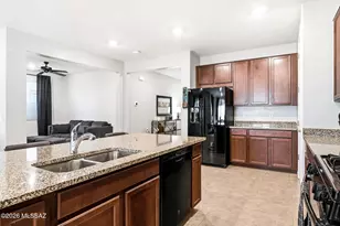 10895 W Keuka Dr, Marana, AZ 85653 - Photo 16