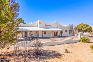10426 E Cloudcroft Dr, Hereford, AZ 85615 - Photo 2