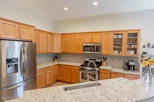 7554 W Higgins Feather Ct, Tucson, AZ 85743 - Photo 8