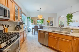 7554 W Higgins Feather Ct, Tucson, AZ 85743 - Photo 6