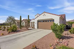 558 N Sonoma Vista Dr, Green Valley, AZ 85614 - Photo 10