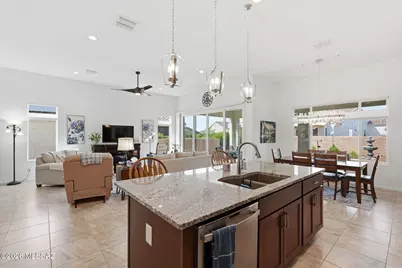 558 N Sonoma Vista Drive, Green Valley, AZ 85614 - Photo 18