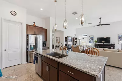 558 N Sonoma Vista Drive, Green Valley, AZ 85614 - Photo 20