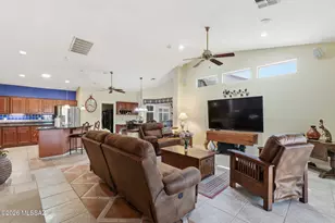 2436 E Overview Ln, Green Valley, AZ 85614 - Photo 8
