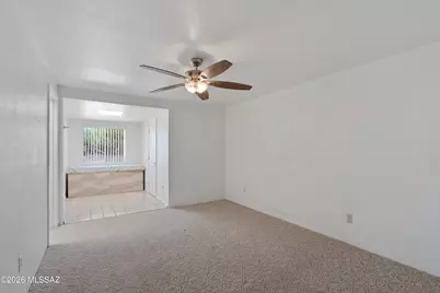 5212 N Whispering Hills Lane, Tucson, AZ 85704 - Photo 4