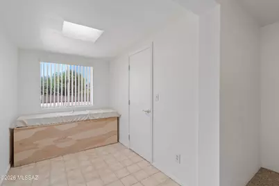 5212 N Whispering Hills Lane, Tucson, AZ 85704 - Photo 6