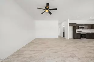 1310 E Suncrest Dr, Tucson, AZ 85756 - Photo 12