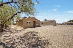 1318 E Suncrest Dr, Tucson, AZ 85756 - Photo 2