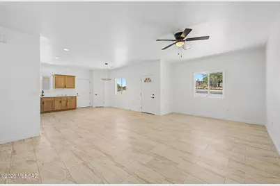 1318 E Suncrest Drive, Tucson, AZ 85756 - Photo 8