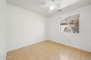 11499 W Magic Song St, Marana, AZ 85658 - Photo 14