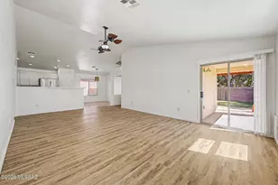 11499 W Magic Song St, Marana, AZ 85658 - Photo 4