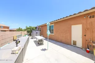 9481 S Horned Lizard Circle, Tucson, AZ 85747 - Photo 30