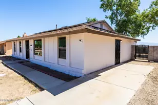 6661 S Vereda De Las Casitas, Tucson, AZ 85746 - Photo 2