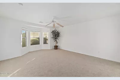 1755 N VÃ­a Cananea, Green Valley, AZ 85614 - Photo 18