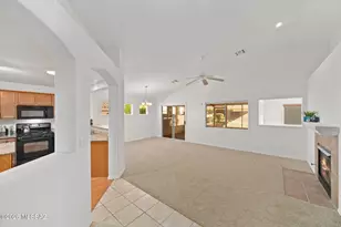 1755 N VÃ­a Cananea, Green Valley, AZ 85614 - Photo 14